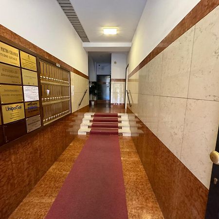 Nicholas B&B City Center- Apartment Bolonya Dış mekan fotoğraf
